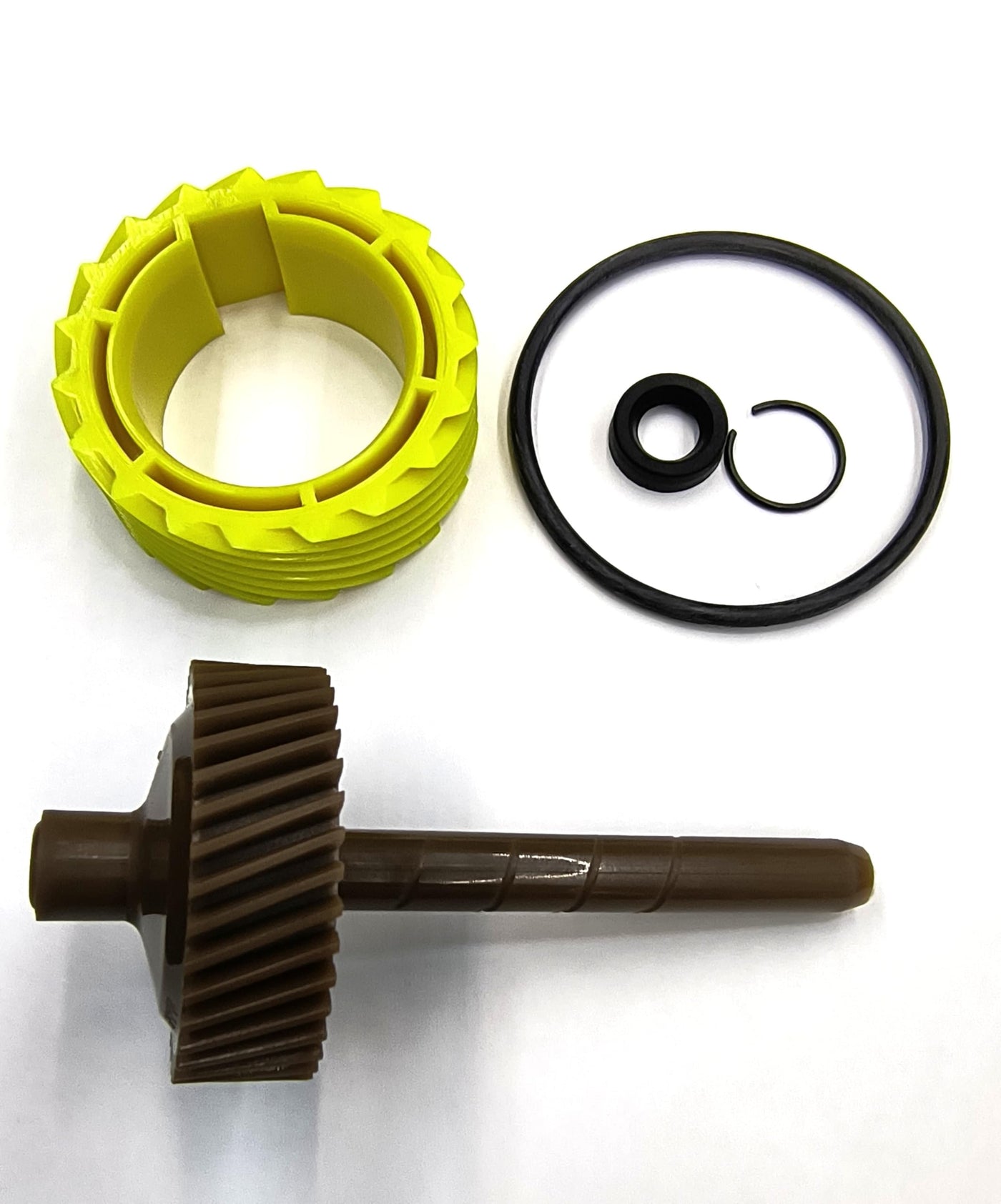 La Speedometer Gear 1359273 39 Tooth Speedometer Driven Gear and 8640519 19 Tooth Drive Gear Plus o-Ring, stem Seal and Seal Retainer.