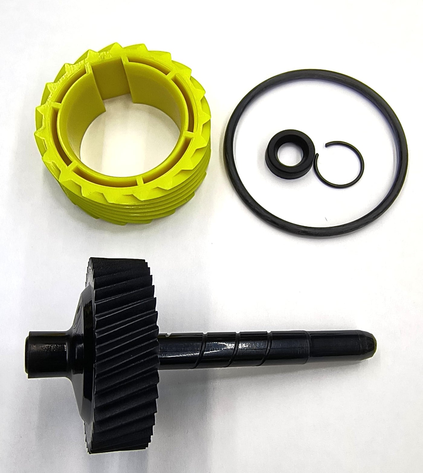 La Speedometer Gear 1362048 40 Tooth Speedometer Driven Gear and 8640519 19 Tooth Drive Gear Plus o-Ring, stem Seal and Seal Retainer.
