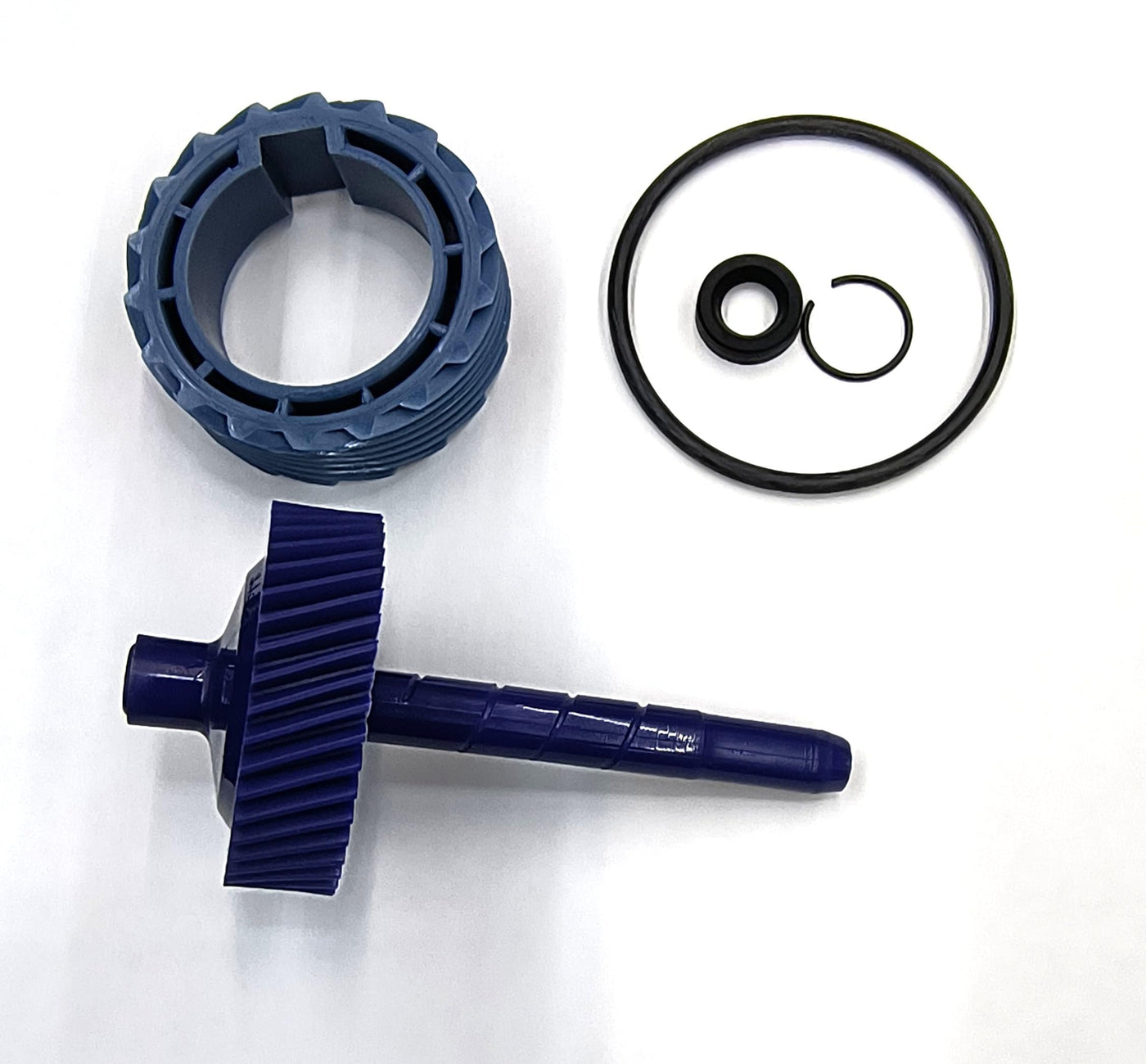 La Speedometer Gear 1362196 43 Tooth Speedometer Driven Gear and 8640518 18 Tooth Drive Gear Plus o-Ring, stem Seal and Seal Retainer.
