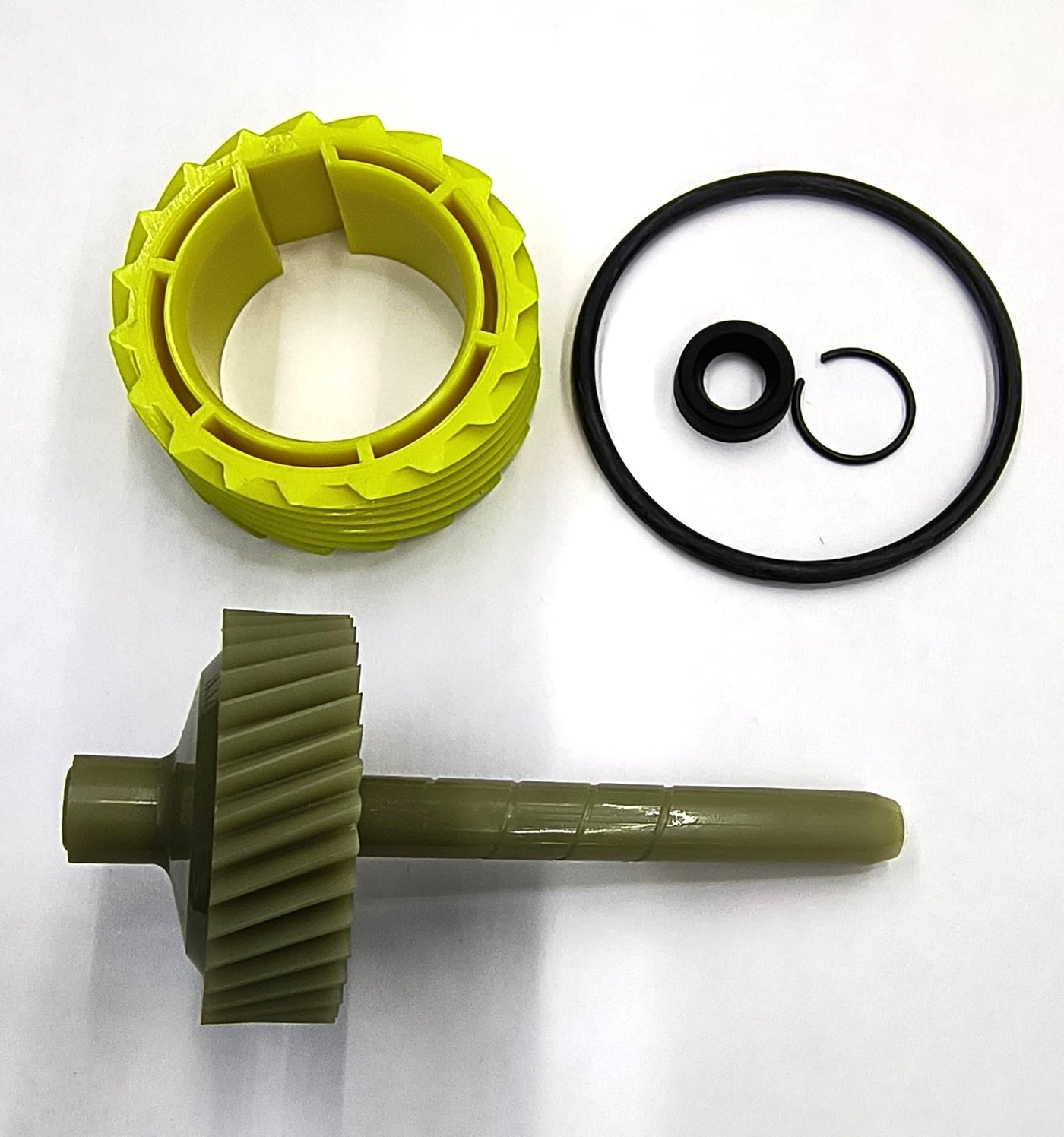La Speedometer Gear 1359270 36 Tooth Speedometer Driven Gear and 8640519 19 Tooth Drive Gear Plus o-Ring, stem Seal and Seal Retainer.